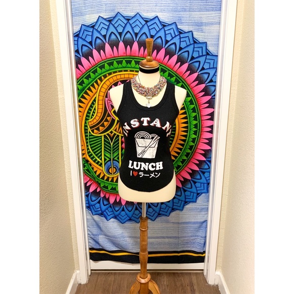 π Stylish Fun cup of noodle top - Picture 2 of 11